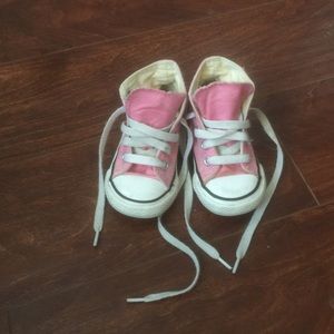 Pink Toddler Converse size 5